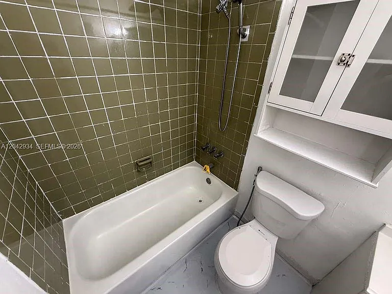 4370 NW 11th St #214 — Photo 8
