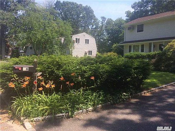 3rd image of 16 Hollingwood Dr