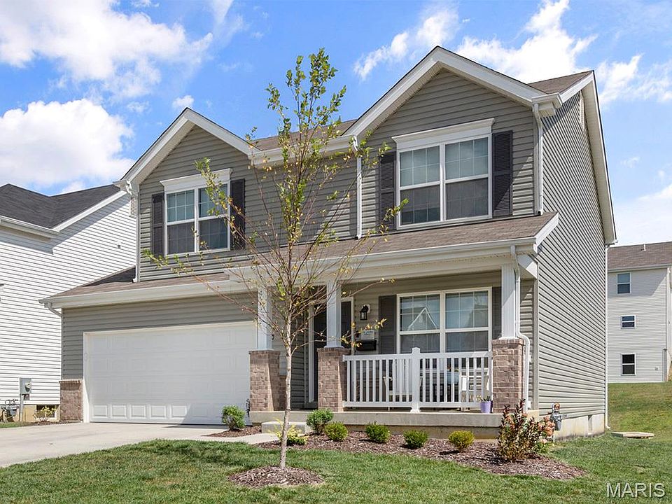 1st image of 117 Day Lily Ln