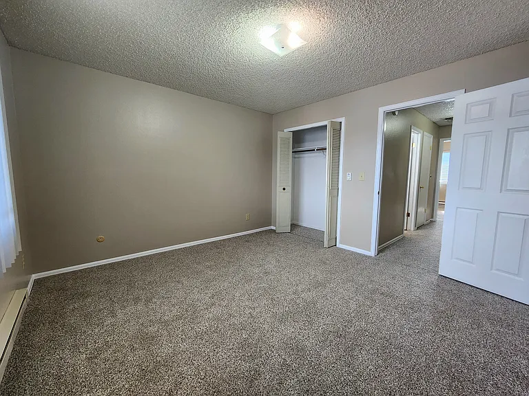 53 Castle Royal Dr — Photo 4