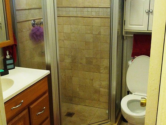 4th image of 14602 Painter Ave