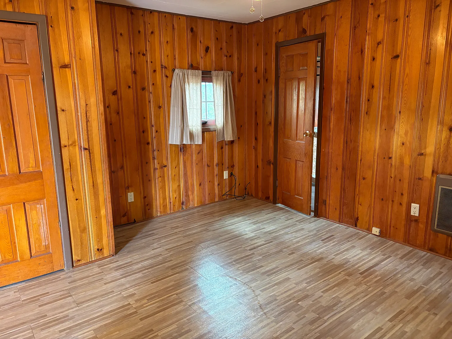 2 bed, 600 sqft, $1,300 — Photo 4