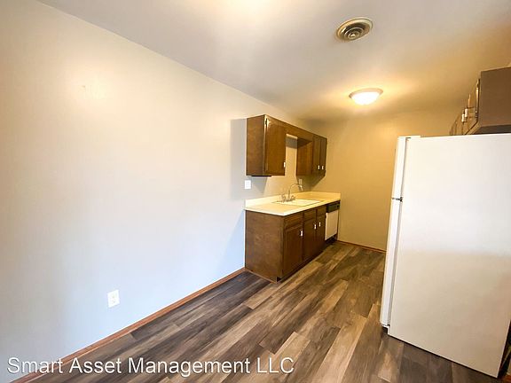 2nd image of 6868 Kathleen Ct #6