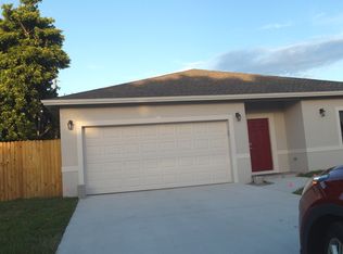 1950 Dolphin Cir, Palm Springs, FL 33406