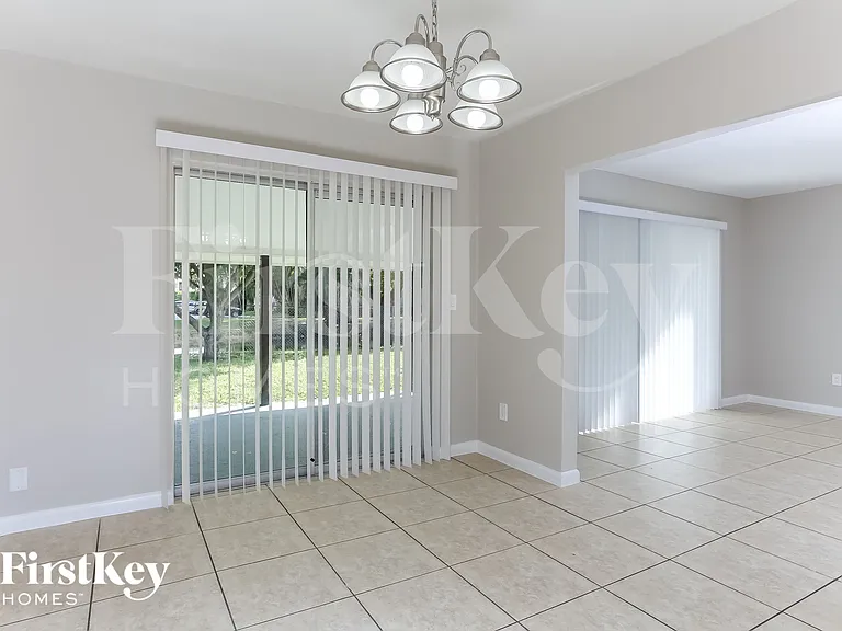 2230 NW 42nd Ave — Photo 6