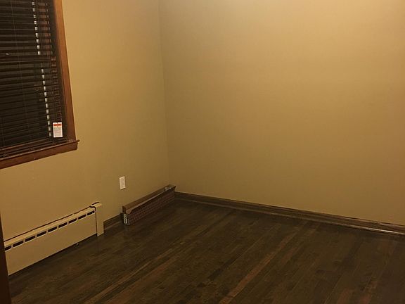 2nd image of 3812 Lombard Ave APT 1