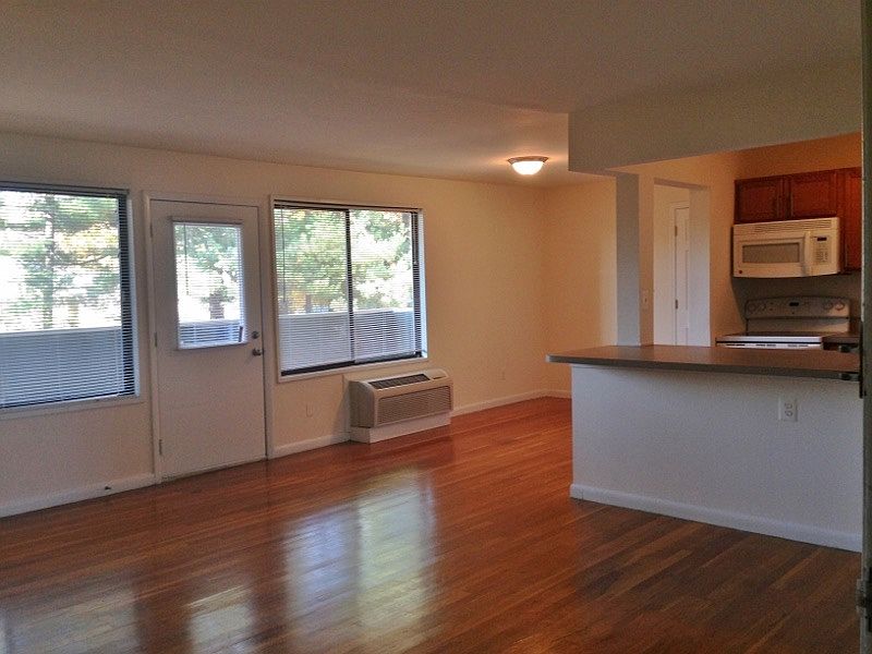 1st image of 10818 Harvey Dr APT 7