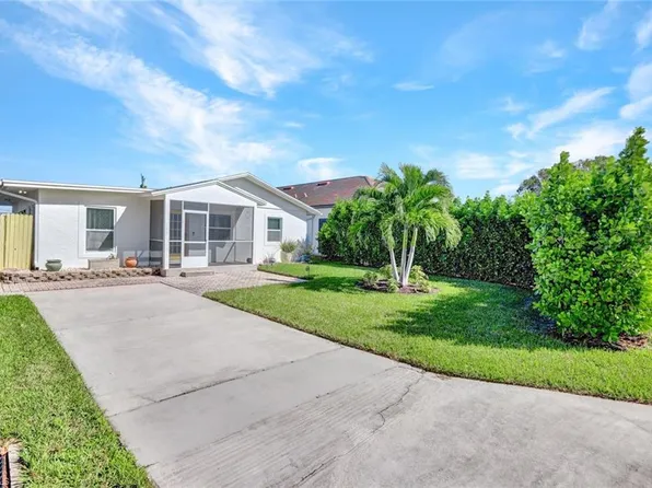 785 102nd AVE N, NAPLES, FL 34108