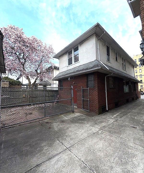 2nd image of 1609 Avenue P