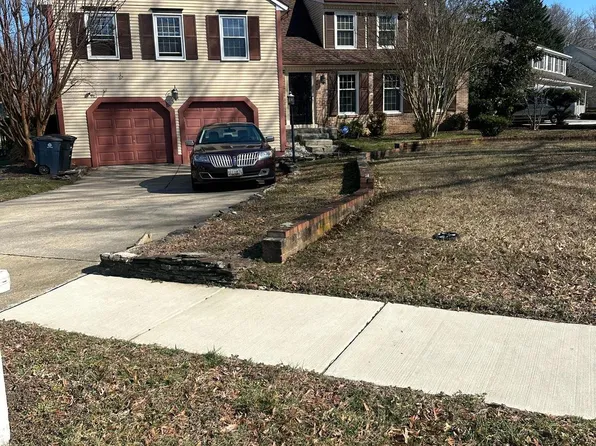 801 Cypress Point Cir, Bowie, MD 20721