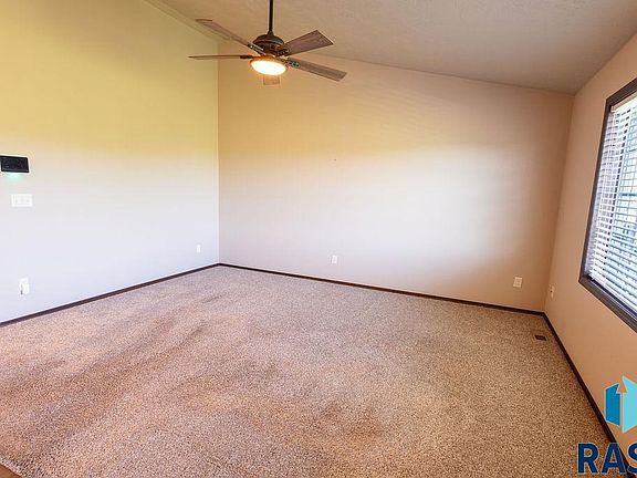 3rd image of 1113 N Lalley Ln