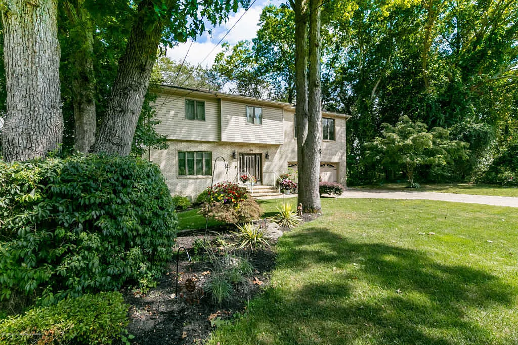 12 S Lakeview Dr photo 1