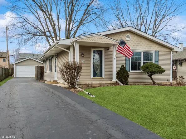 0S536 East St, Winfield, IL 60190