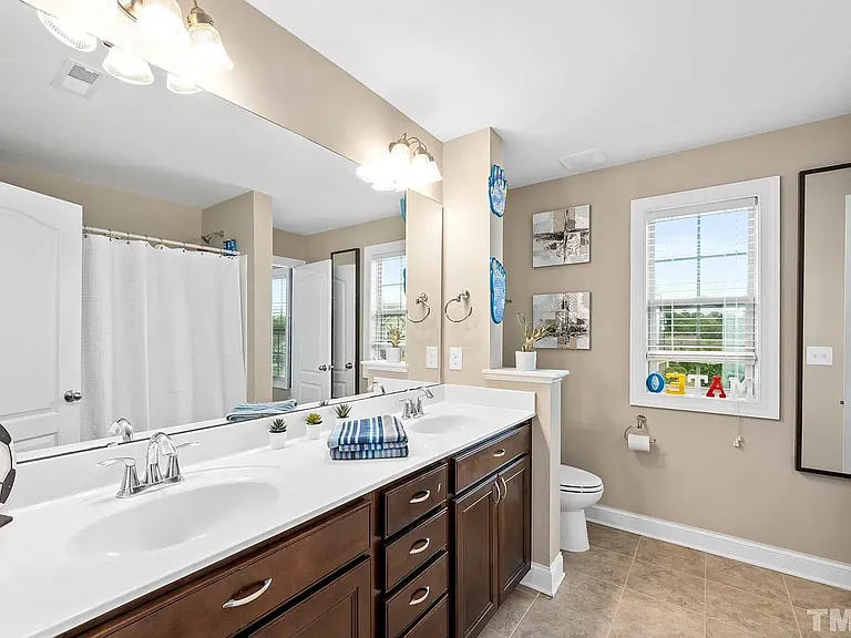 214 Alamosa Pl — Photo 21
