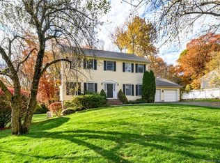 262 Westwood Rd, Stamford, CT 06902