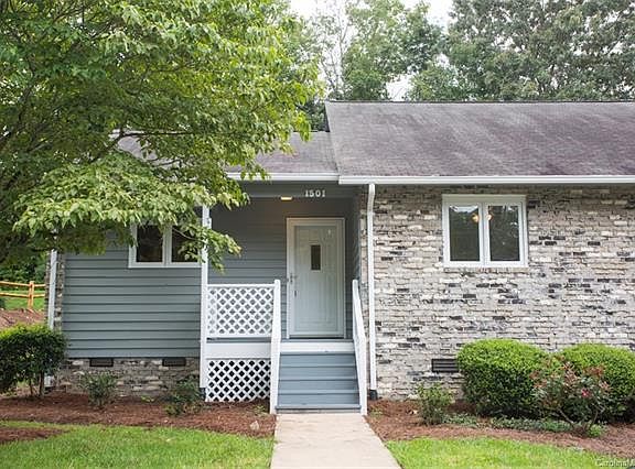 3rd image of 1501 Wellington Hills Cir