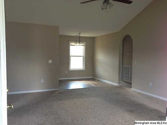 3rd image of 6825 33rd St