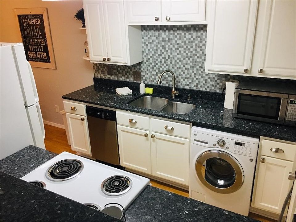 1st image of 2124 Burton Dr Unit 220
