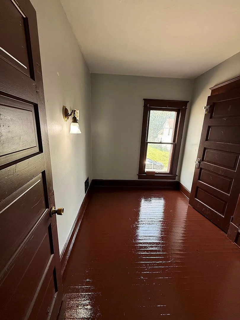 4 bedrooms 2 bathrooms house — Photo 3