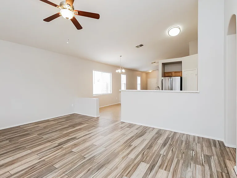 2586 W Jasper Ave — Photo 5