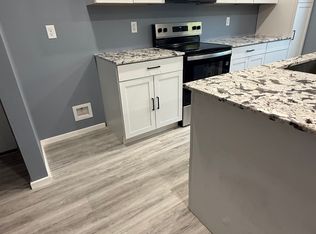 2611 Hillside Dr, Granbury, TX 76048