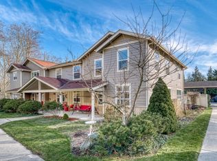 7761 Beacon Pl NE UNIT 107, Bremerton, WA 98311