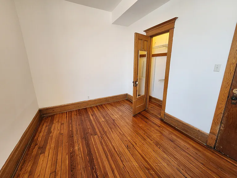2404 W Superior St #3E — Photo 5