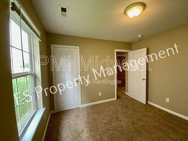 5650 Loudon Dr — Photo 22
