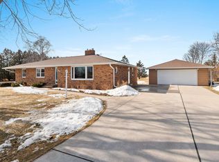 962 S Northview Rd, Green Bay, WI 54311