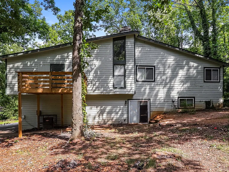 6651 Windwood Cir — Photo 16