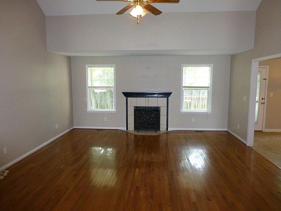 3rd image of 229 Cannonball Dr