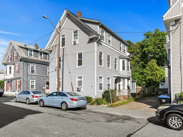 13 Knowlton St #2, Beverly, MA 01915