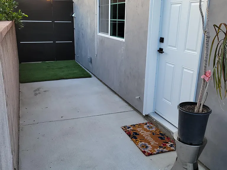 Samoline Ave — Photo 10