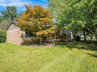 4516 Kevin Ct, West Bloomfield, MI 48322
