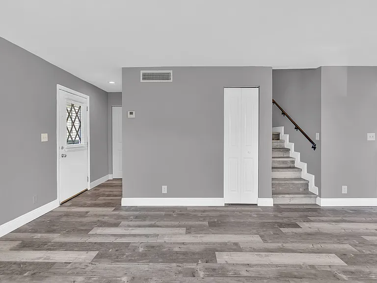 8911 NW 28th Dr #32B — Photo 15