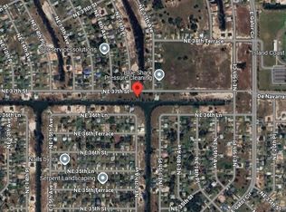 1620 NE 37th St, Cape Coral, FL 33909