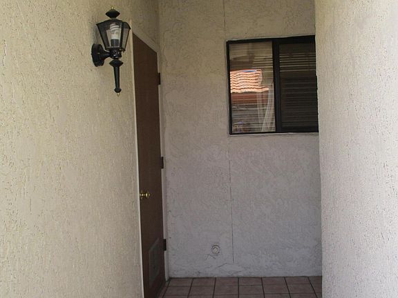 5th image of 8712 E Terrace Pl