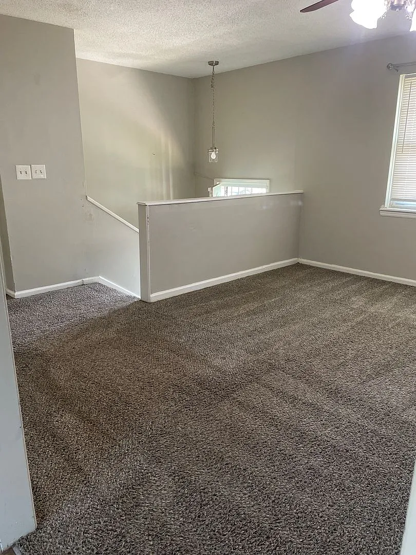 4 Bedroom 1.5 Bath Home for Rent — Photo 3
