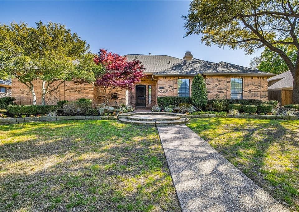 1st image of 225 Plantation Dr