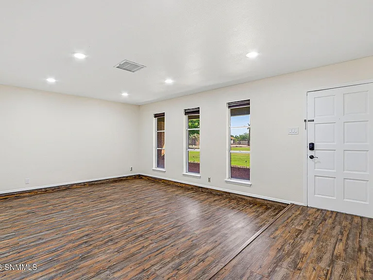 5033 Northwind Rd — Photo 15