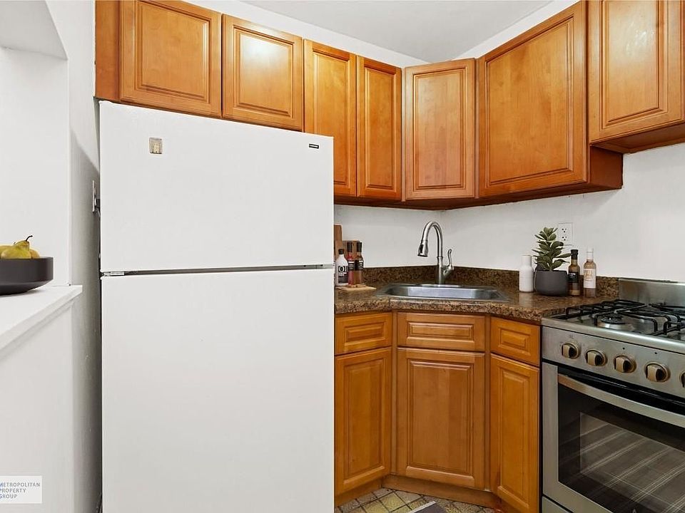 2nd image of 174 E 90th St APT 2E