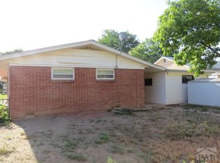 1917 Sherwood Ln, Pueblo, CO 81005
