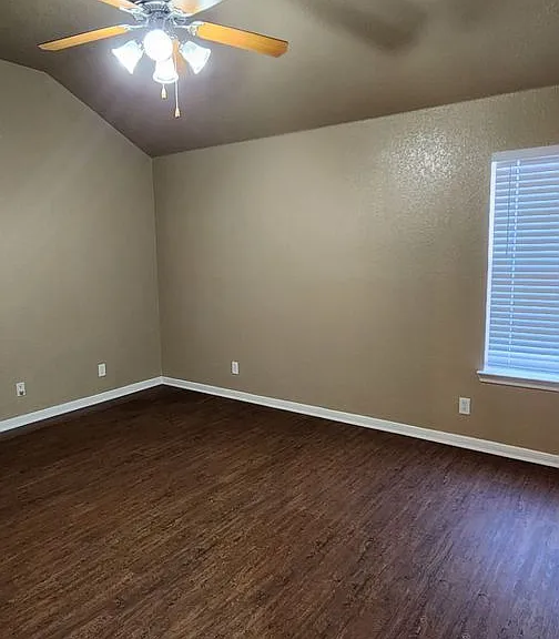 4805B Heather Ln — Photo 6