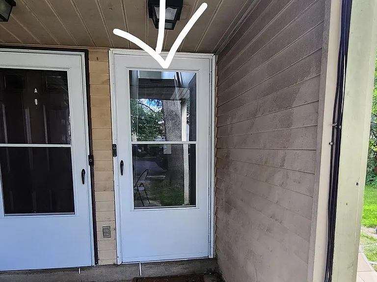 109 Chaucer Rd #B — Photo 3