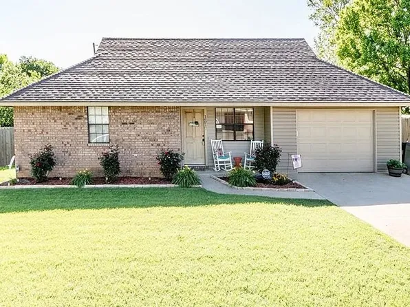 1217 Alma North St, Alma, AR 72921