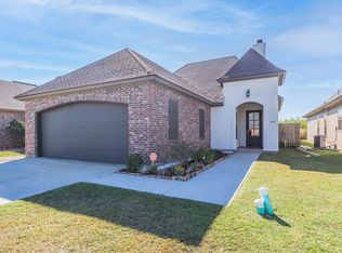 604 Highland View Dr, Youngsville, LA 70592