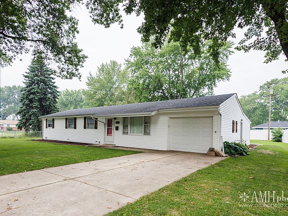 2nd image of 631 Robert Dr