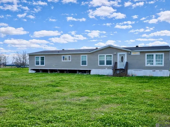 8435 Neal Ln, Morganza, LA 70759