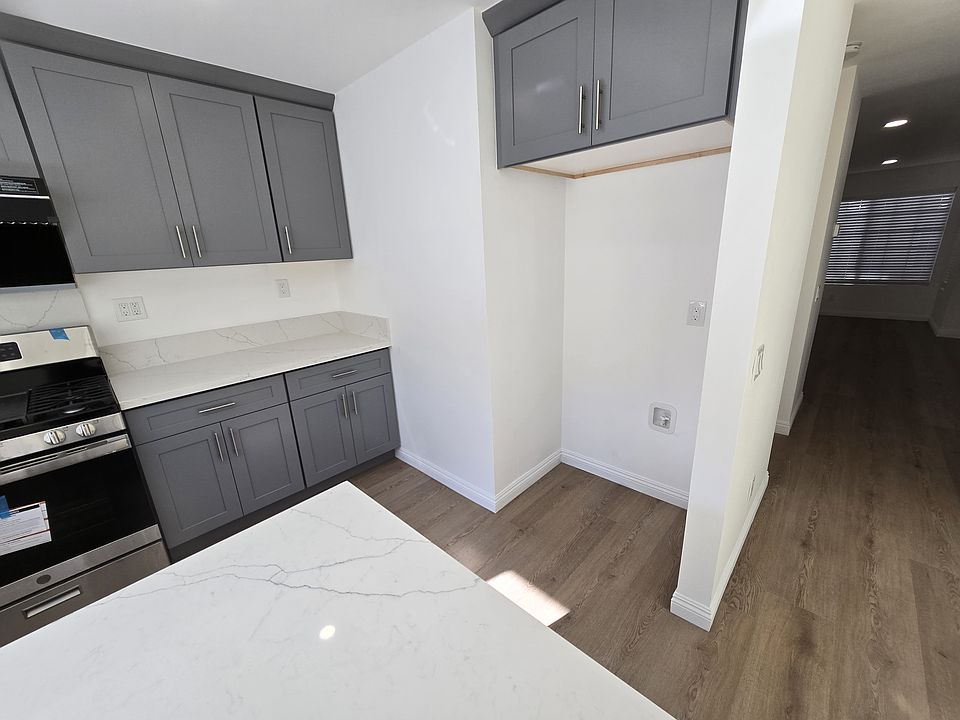 Kitchen side view
