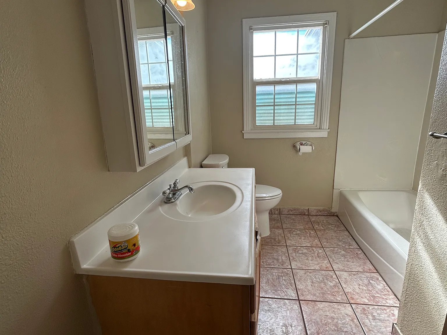 3 bed, 1509 sqft, $2,300 — Photo 4
